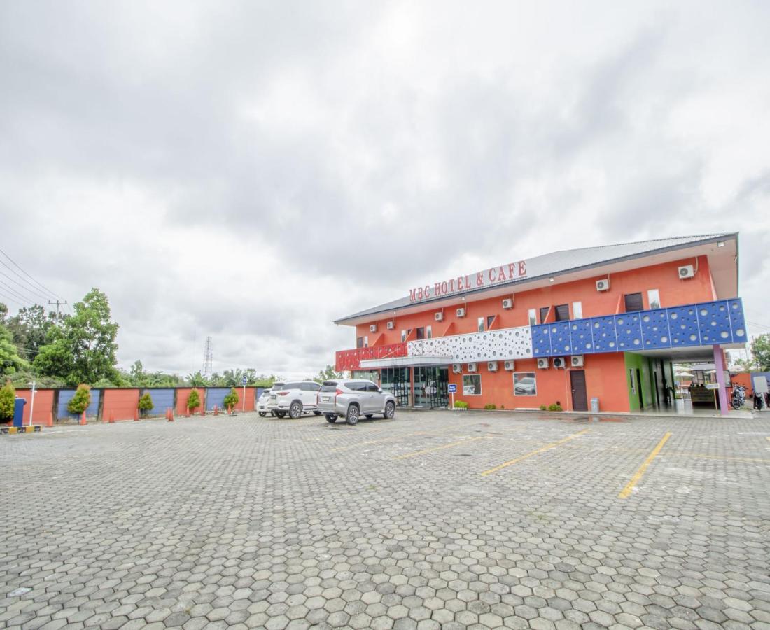 Dna Fun Zone Pekanbaru Exterior photo